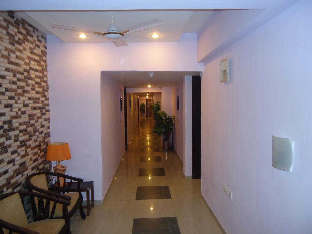 Hotel Maan Residency Satellite Road Ahmedabad Exterior foto