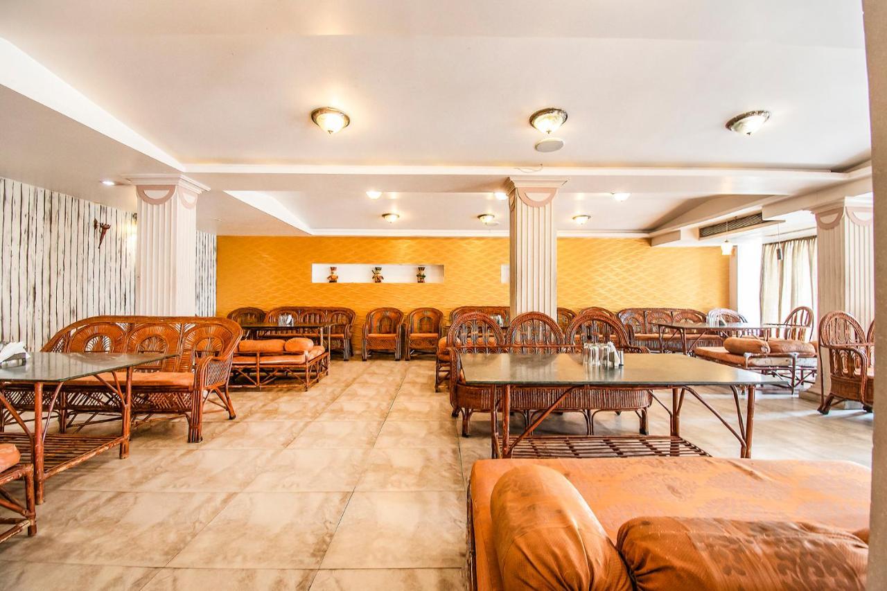 Hotel Maan Residency Satellite Road Ahmedabad Exterior foto